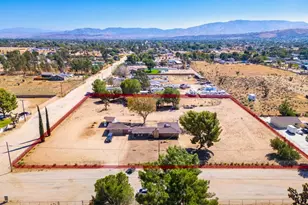 2714 W Ave M8, Palmdale, CA 93551 - Photo 3