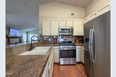 15259 Monroe Avenue, Moorpark, CA 93021 - Photo 11