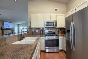 15259 Monroe Ave, Moorpark, CA 93021 - Photo 11