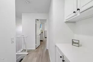 390 Country Club Dr, Simi Valley, CA 93065 - Photo 19