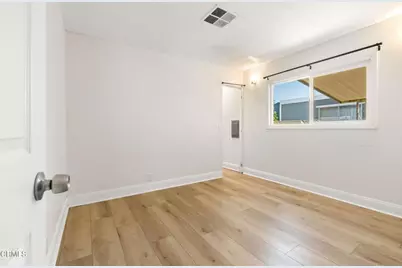 133 Calle De La Rosa #133, Camarillo, CA 93012 - Photo 19