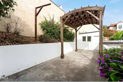 1293 Buena Vista Street, Ventura, CA 93001 - Photo 63