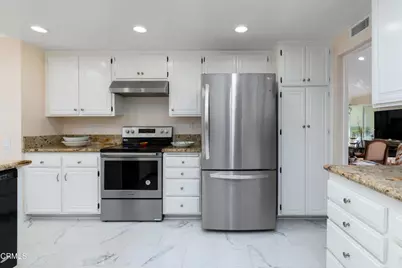 18108 Village 18, Camarillo, CA 93012 - Photo 25