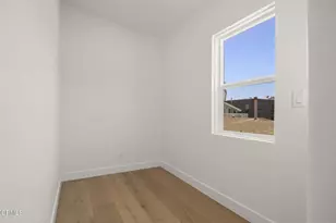 934 Sharon Ln, Ventura, CA 93001 - Photo 11