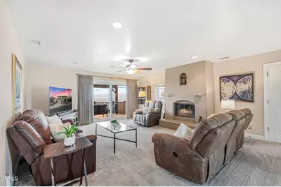 744 Calle Punta, Thousand Oaks, CA 91360 - Photo 7