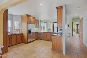 111 S Catalina St, Ventura, CA 93001 - Photo 11