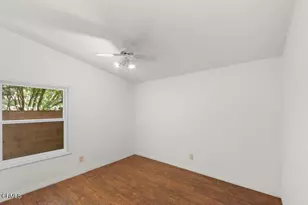 22901 Leadwell St, West Hills, CA 91307 - Photo 17