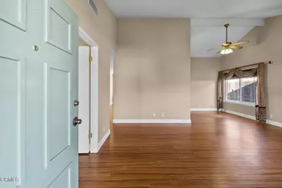 327 Otono Court, Camarillo, CA 93012 - Photo 3