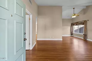327 Otono Ct, Camarillo, CA 93012 - Photo 3