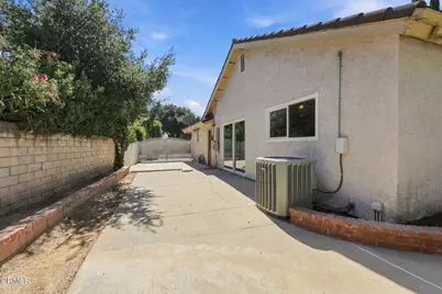 79 E Avenida De Los Arboles, Thousand Oaks, CA 91360 - Photo 31