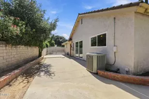 79 E Avenida De Los Arboles, Thousand Oaks, CA 91360 - Photo 31