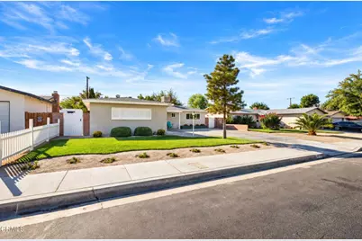 43735 Gadsden Avenue, Lancaster, CA 93534 - Photo 3