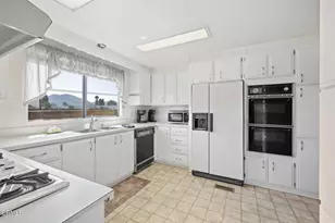 975 W Telegraph Rd, Santa Paula, CA 93060 - Photo 11
