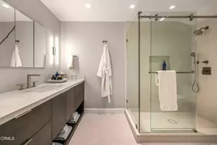 21500 Califa St, Woodland Hills, CA 91367 - Photo 21