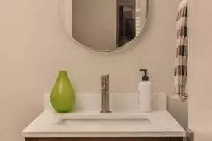 21500 Califa St, Woodland Hills, CA 91367 - Photo 15