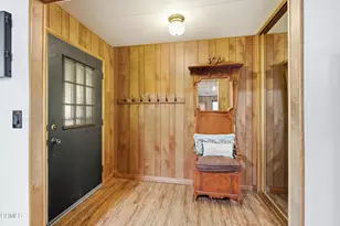 121 Wheaton Dr, Ventura, CA 93003 - Photo 9
