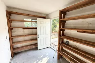 5213 Don Pio Dr, Los Angeles, CA 91364 - Photo 47