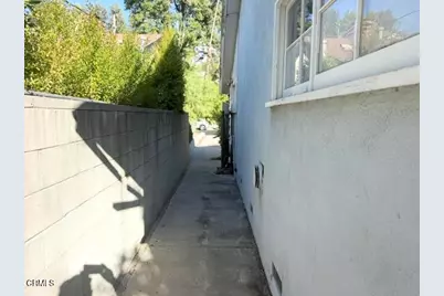 5213 Don Pio Drive, Los Angeles, CA 91364 - Photo 37
