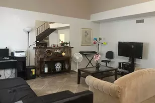 120 Clark Ct, Oxnard, CA 93033 - Photo 3