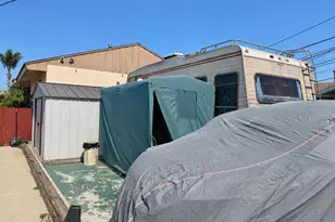 1422 E Mauretania St, Los Angeles, CA 90744 - Photo 29