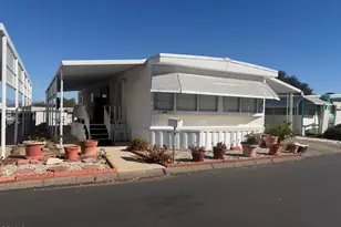 266 Ortega Dr, Thousand Oaks, CA 91320 - Photo 1