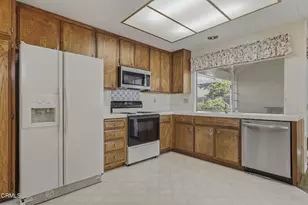 2110 Pamela St, Oxnard, CA 93036 - Photo 11
