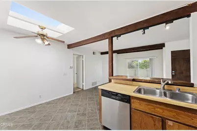 1300 Saratoga Avenue #301, Ventura, CA 93003 - Photo 9