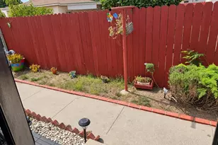 1422 E Mauretania St, Los Angeles, CA 90744 - Photo 23