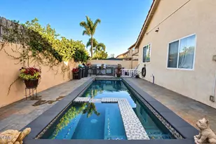5460 Dunbar Dr, Oxnard, CA 93033 - Photo 15