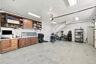 10606 Dee Dee Ave, Bakersfield, CA 93312 - Photo 43