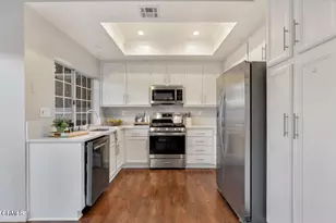 1092 Amberton Ln, Newbury Park, CA 91320 - Photo 3