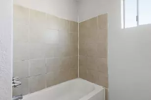 2415 E 114th St, Los Angeles, CA 90059 - Photo 7