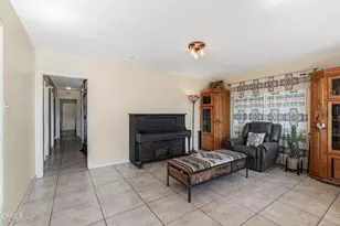 405 W Beverly Dr, Oxnard, CA 93030 - Photo 5
