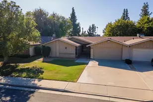 1419 Thunderbird St, Bakersfield, CA 93309 - Photo 3