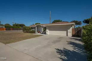 894 Barton Ave, Camarillo, CA 93010 - Photo 3