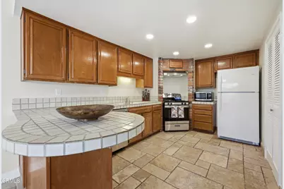 2608 Calle Elegante #44, Thousand Oaks, CA 91360 - Photo 11