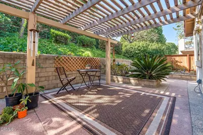 391 Estancia Place, Camarillo, CA 93012 - Photo 11