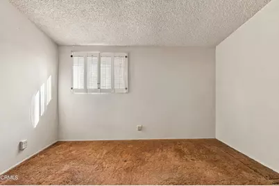 388 E Gainsborough Road, Thousand Oaks, CA 91360 - Photo 15
