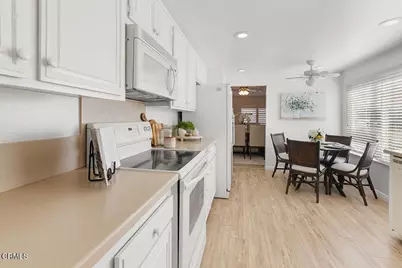 31314 Village 31, Camarillo, CA 93012 - Photo 7