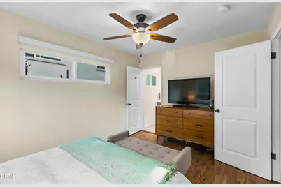 308 S Redondo Avenue, Manhattan Beach, CA 90266 - Photo 19