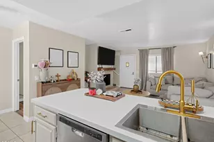 553 S E St, Oxnard, CA 93030 - Photo 9