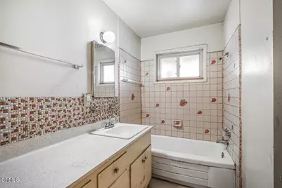 125 Hayes Avenue, Ventura, CA 93003 - Photo 17