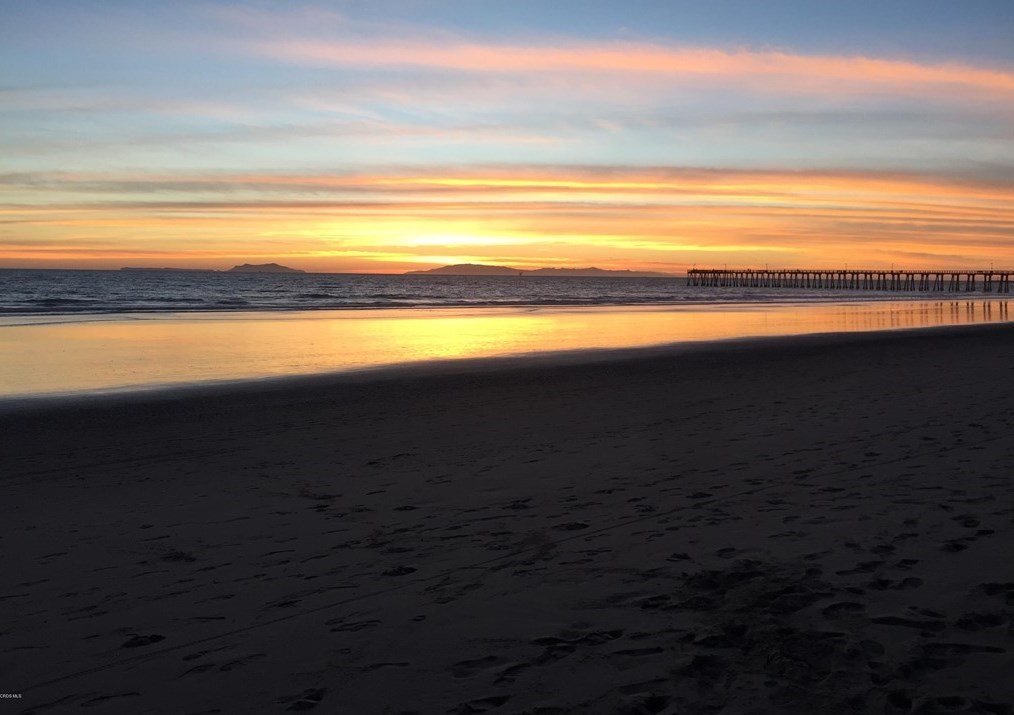 757 Reef Cir, Naval Base Ventura County CA  93041-3521 exterior