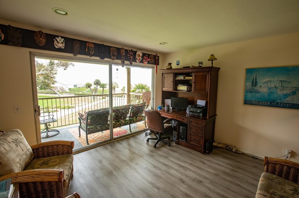 757 Reef Cir, Naval Base Ventura County CA  93041-3521 exterior