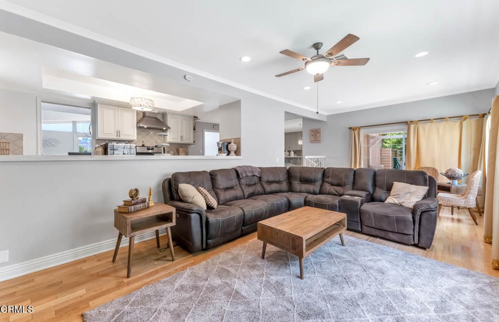 1675 Calle Artigas, Thousand Oaks CA  91360-6812 exterior