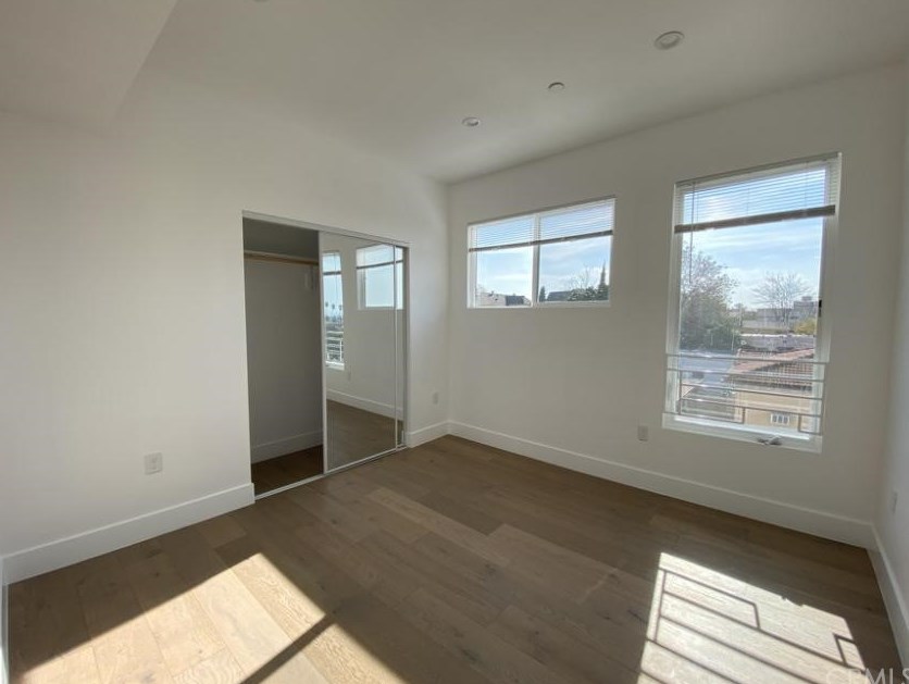 236 Park View St, Los Angeles CA  90057-2019 exterior
