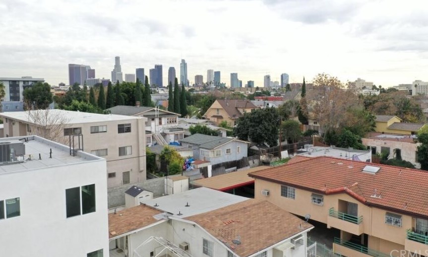236 Park View St, Los Angeles CA  90057-2019 exterior
