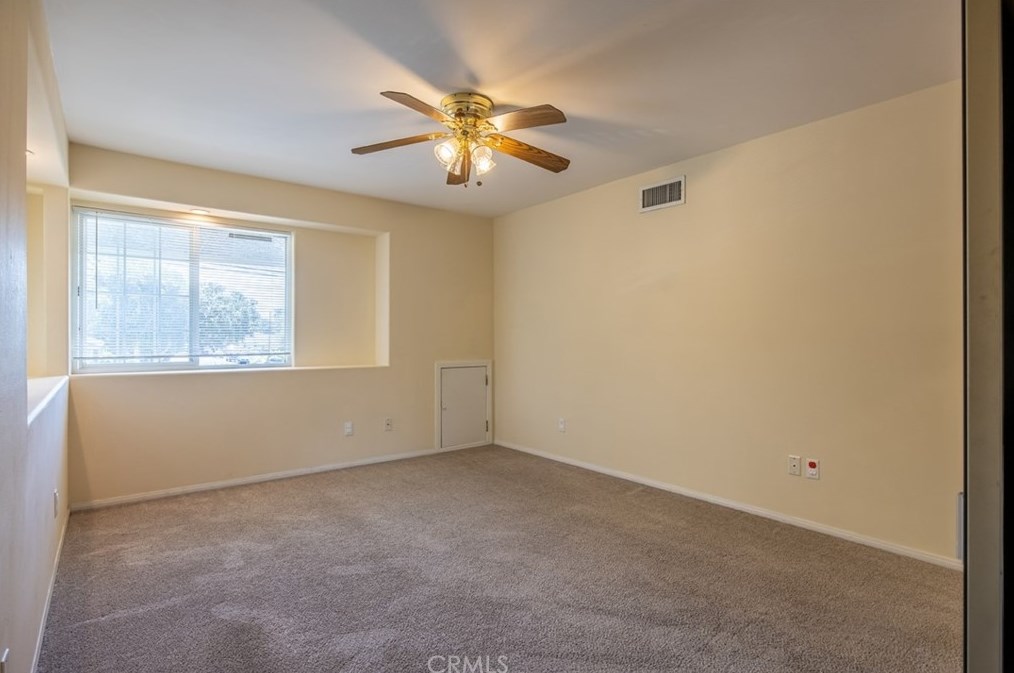 221 Shamrock Ave, Monrovia CA  91016-3026 exterior