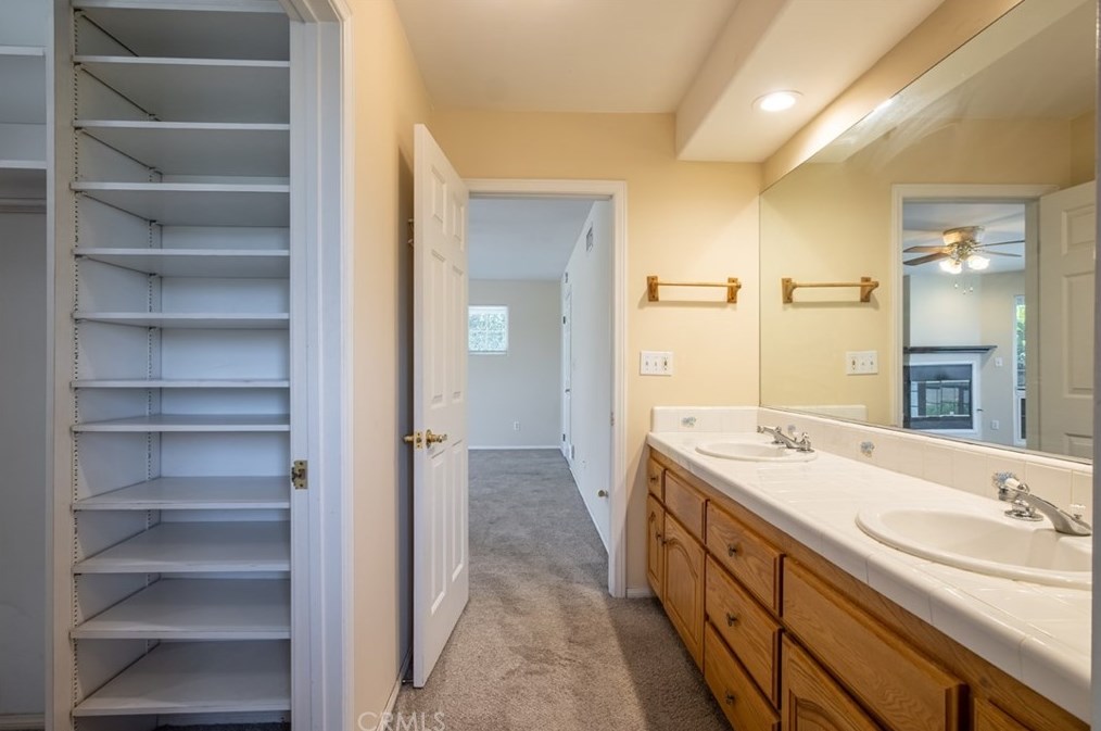 221 Shamrock Ave, Monrovia CA  91016-3026 exterior