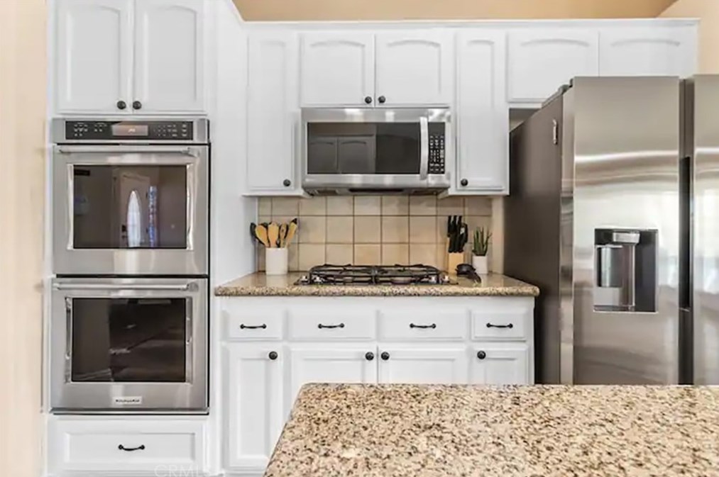 6366 Murrieta Ave, Yucca Valley CA  92284-4906 exterior